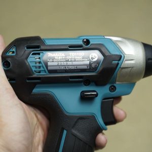 Bộ sản phẩm máy khoan vặn vít Makita CLX224S
