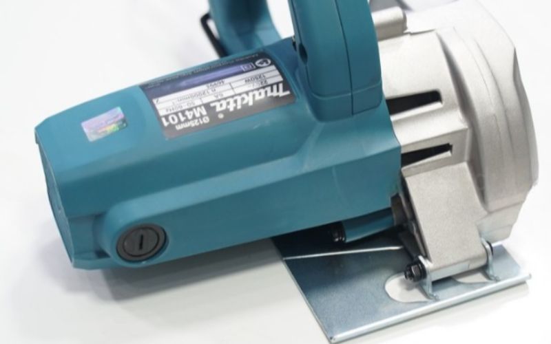 Máy cắt gạch, đá Makita M4101B