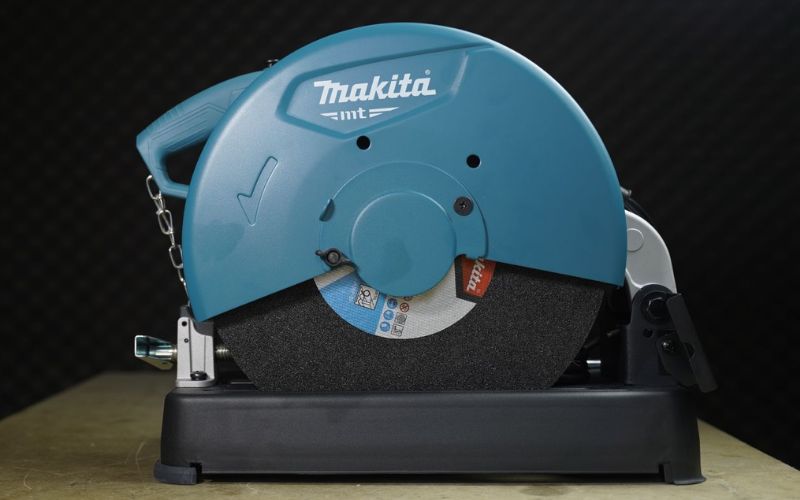 Máy cắt sắt bàn Makita M2401B