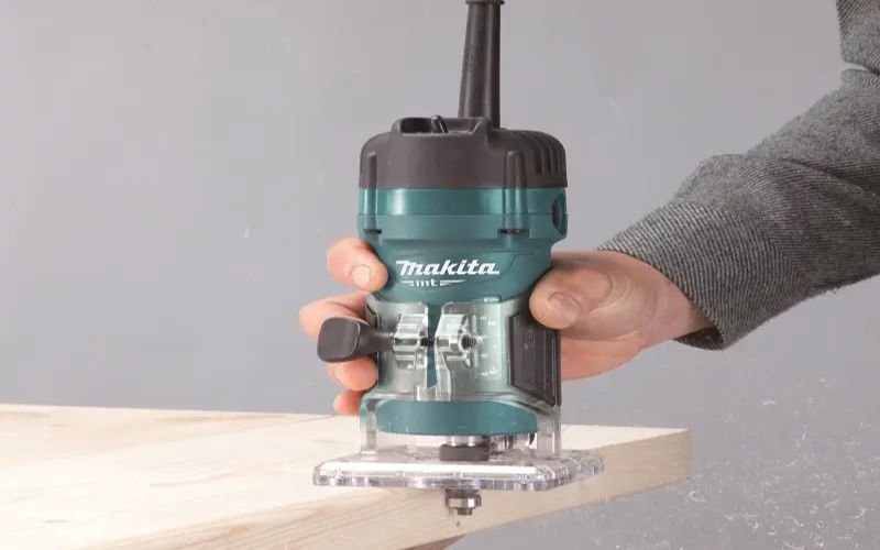 Máy đánh cạnh Makita M3700B