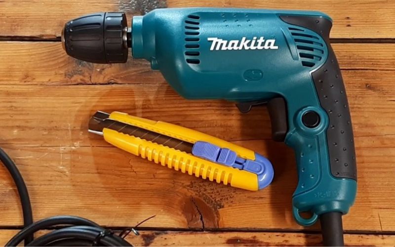 Máy khoan Makita 6413