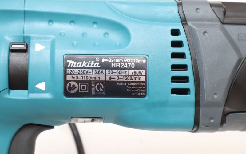 Máy khoan bê tông Makita HR2470X5
