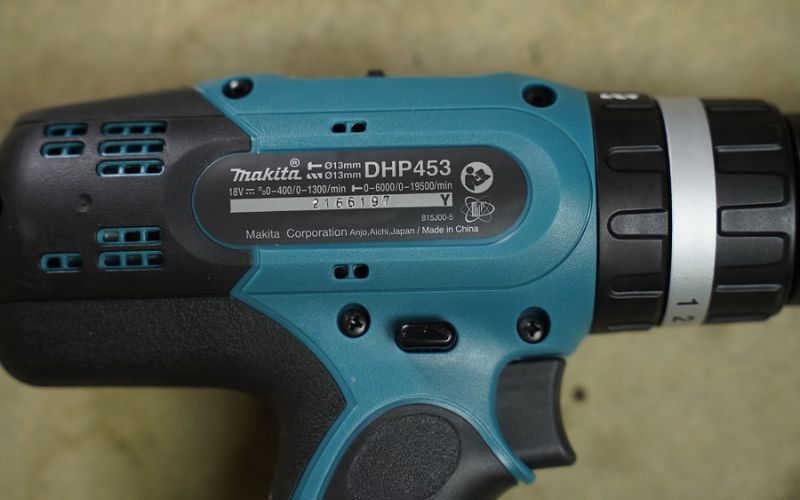 Máy khoan pin 18V Makita DHP453SFX8