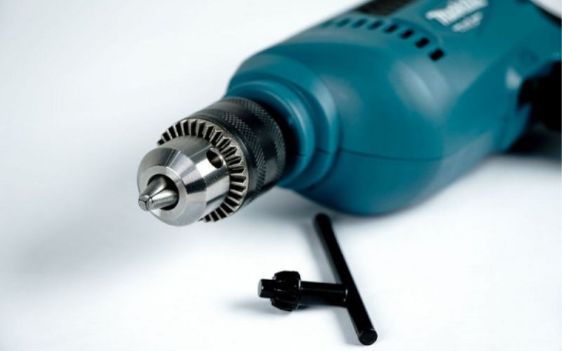 Máy khoan sắt Makita M6001B (10mm)