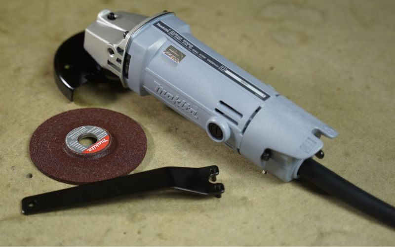 Máy mài góc Makita 9500NB
