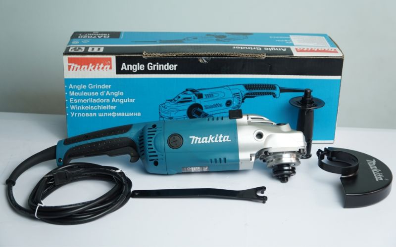 Máy mài góc Makita GA7020