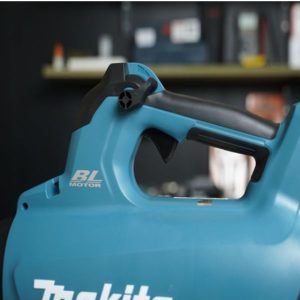 Máy thổi lá bụi dùng pin 18V Makita DUB184Z