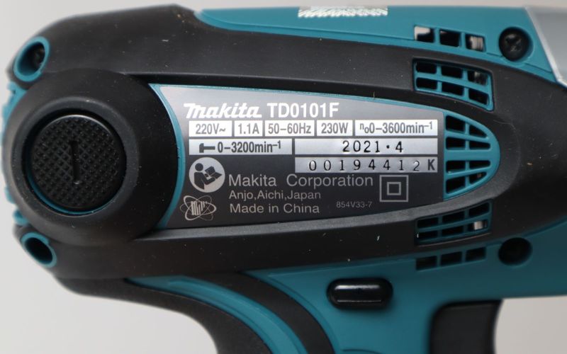 Máy vặn vít Makita TD0101F