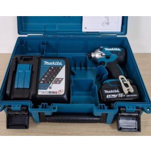 Máy vặn vít dùng pin Makita DTD156RF
