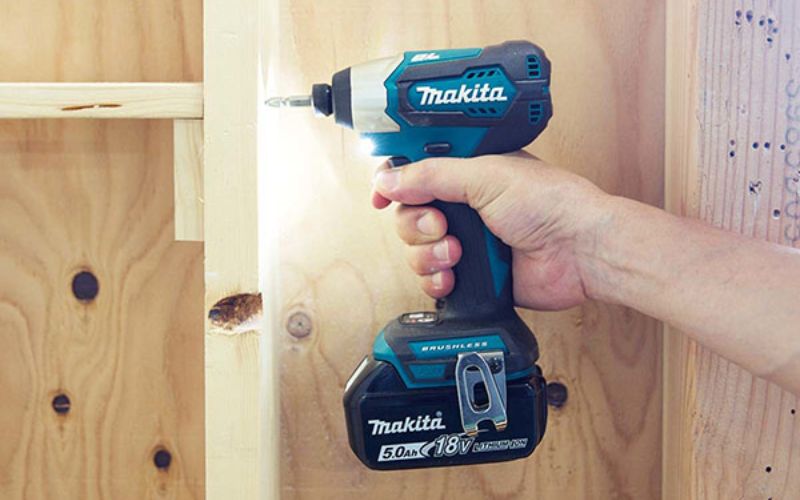 Máy vặn vít dùng pin Makita DTD155Z 18V