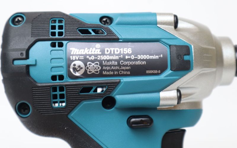 Máy vặn vít dùng pin Makita DTD156Z