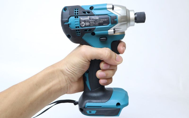 Máy vặn vít dùng pin Makita DTD156Z