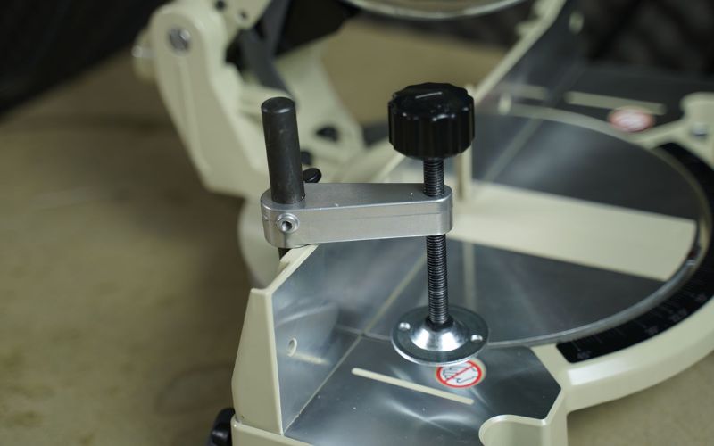 Máy cắt góc đa năng Makita LS1030N