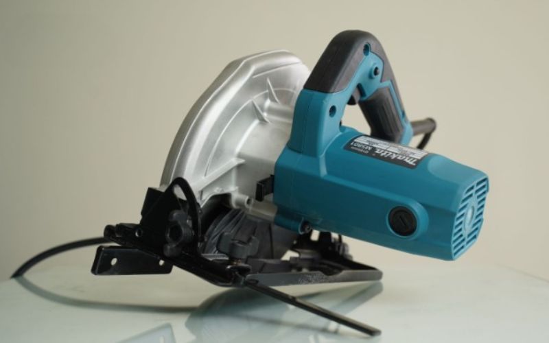 Máy cưa đĩa Makita M5801B