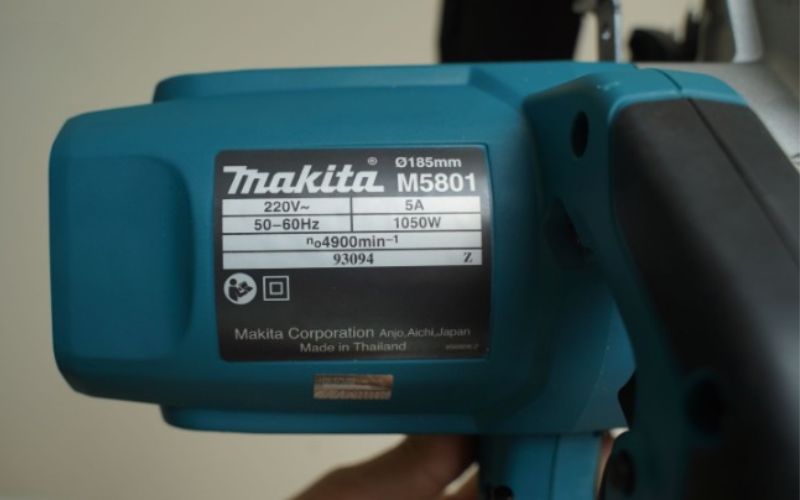 Máy cưa đĩa Makita M5801B
