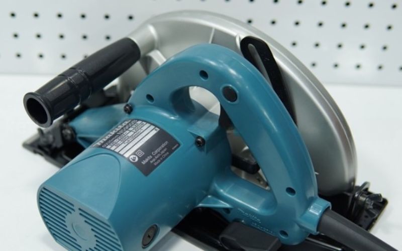 Máy cưa đĩa Makita N5900B