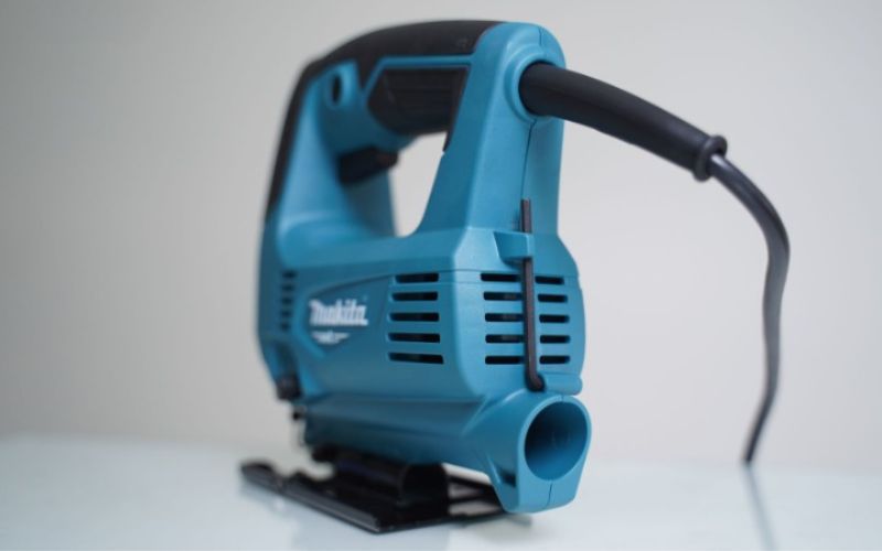 Máy cưa lọng Makita M4301B