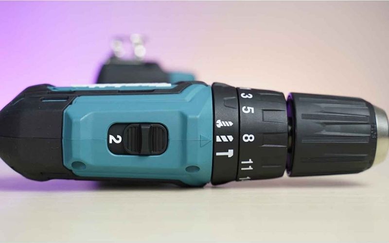 Bộ sản phẩm khoan bắt vít pin Makita CLX228S