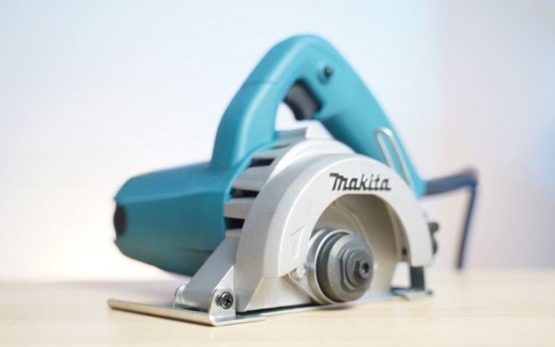 Máy cắt gạch, đá Makita 4100NH3