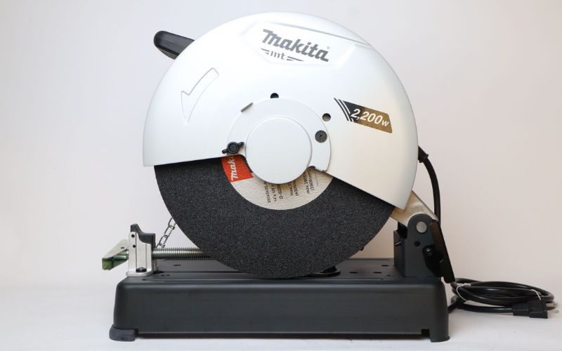 Máy cắt sắt bàn Makita M2402B