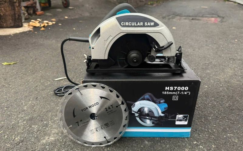 Máy cưa đĩa Makita HS7000