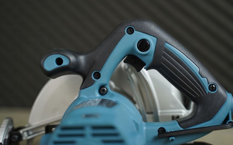 Máy cưa đĩa Makita HS7600