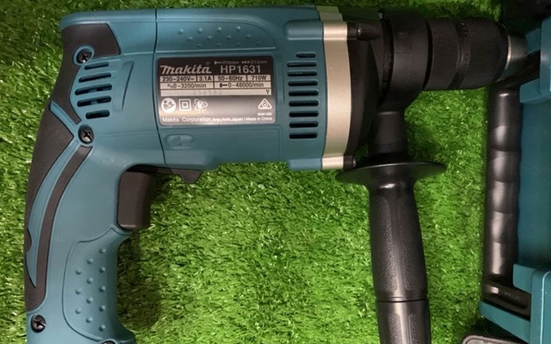 Máy khoan búa Makita HP1631