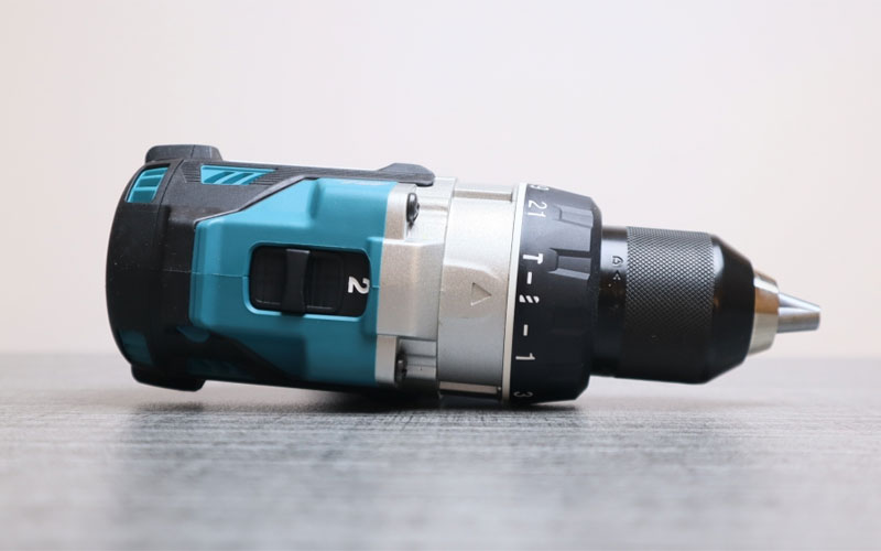 Máy khoan búa và vặn vít pin Makita DHP486RTE