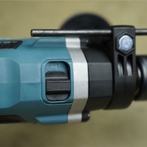 Máy khoan búa Makita M8100B (16mm)