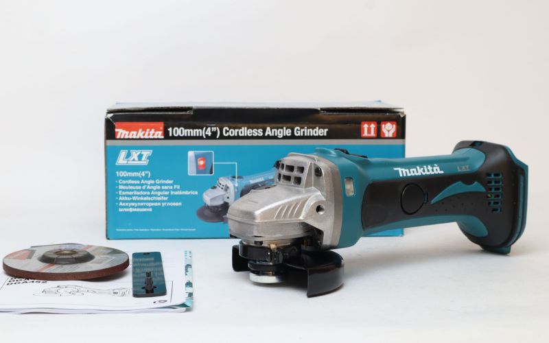Máy mài góc dùng pin 100mm Makita DGA402Z